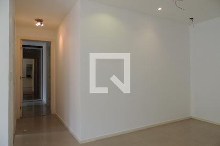 Sala  de apartamento para alugar com 2 quartos, 65m² em Jacarepaguá, Rio de Janeiro