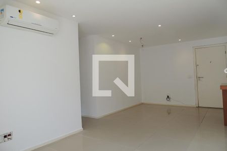 Sala  de apartamento para alugar com 2 quartos, 65m² em Jacarepaguá, Rio de Janeiro