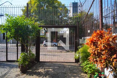 Sala_Vista de casa à venda com 4 quartos, 201m² em Rio Branco, Porto Alegre