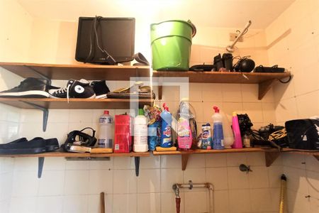 Apartamento à venda com 60m², 2 quartos e 1 vaga Apartamento à venda com 60m², 2 quartos e 1 vagaBanheiro de Serviço