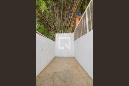 Casa à venda com 103m², 2 quartos e 1 vagaQuintal