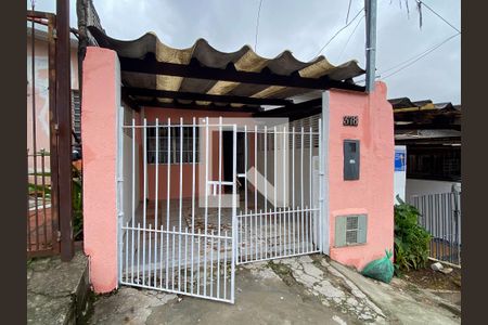 Casa à venda com 103m², 2 quartos e 1 vaga Casa à venda com 103m², 2 quartos e 1 vagaFachada