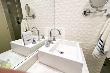 Apartamento à venda com 77m², 3 quartos e 1 vagaBanheiro 