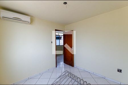 Quarto 2 de apartamento à venda com 2 quartos, 60m² em Fonseca, Niterói