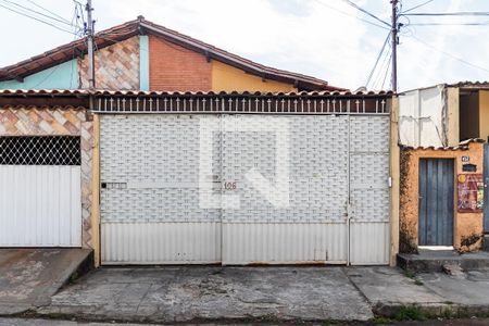 Casa para alugar com 130m², 3 quartos e 2 vagasFachada