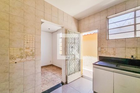 Casa para alugar com 130m², 3 quartos e 2 vagasCozinha