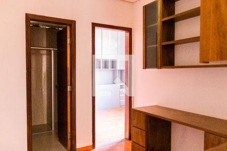 Casa para alugar com 130m², 3 quartos e 2 vagasEscritório