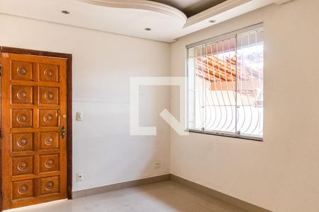 Sala de casa para alugar com 3 quartos, 130m² em São João Batista (venda Nova), Belo Horizonte