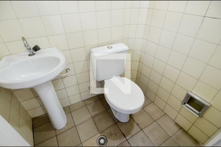 Casa para alugar com 162m², 3 quartos e 3 vagasBanheiro de Serviço