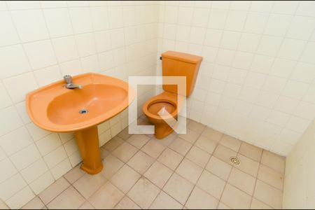 Casa para alugar com 162m², 3 quartos e 3 vagasBanheiro da Edícula