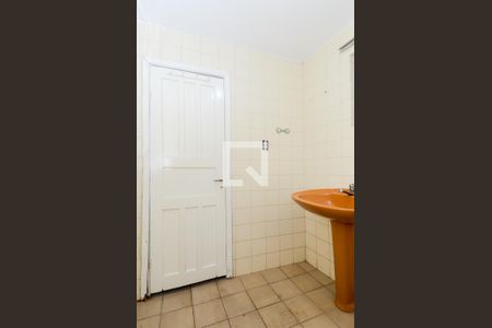 Casa para alugar com 162m², 3 quartos e 3 vagasBanheiro da Edícula