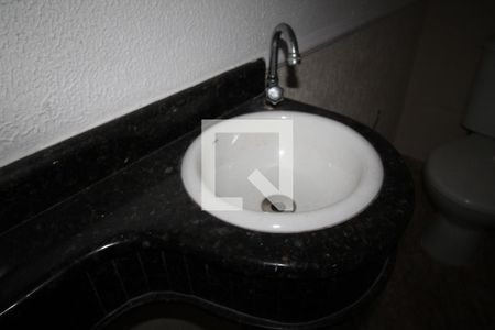 Casa à venda com 150m², 3 quartos e 2 vagasLavabo