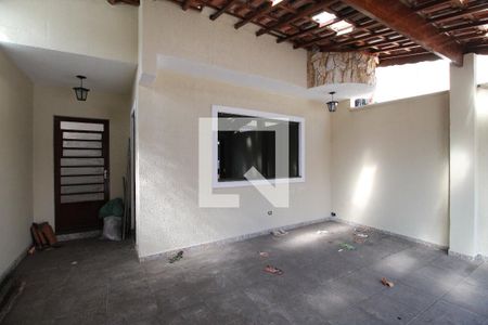 Casa à venda com 150m², 3 quartos e 2 vagasGaragem