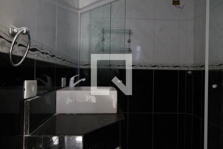 Casa à venda com 150m², 3 quartos e 2 vagasBanheiro da Suíte
