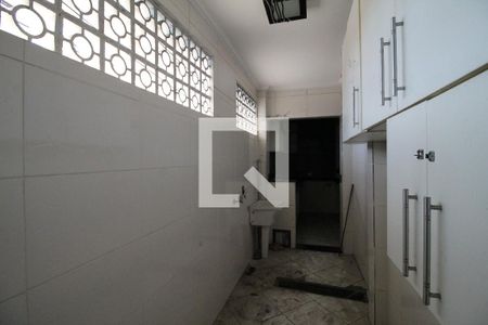 Casa à venda com 150m², 3 quartos e 2 vagasLavanderia