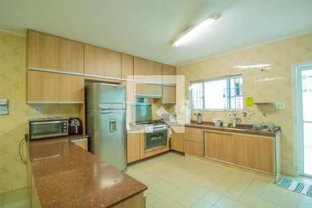 Casa à venda com 150m², 3 quartos e 2 vagas Casa à venda com 150m², 3 quartos e 2 vagasCozinha