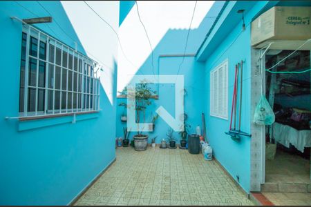 Casa à venda com 150m², 3 quartos e 2 vagas Casa à venda com 150m², 3 quartos e 2 vagasQuintal e Área de Serviço