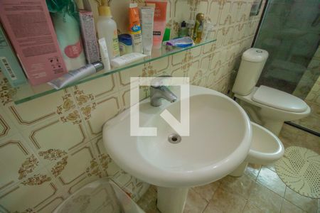 Casa à venda com 150m², 3 quartos e 2 vagas Casa à venda com 150m², 3 quartos e 2 vagasBanheiro 2