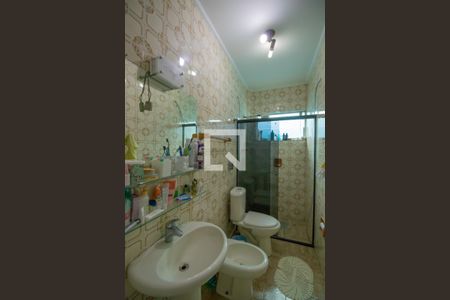 Casa à venda com 150m², 3 quartos e 2 vagas Casa à venda com 150m², 3 quartos e 2 vagasBanheiro 2