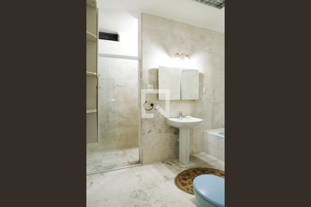 Apartamento à venda com 310m², 3 quartos e 1 vagaBanheiro