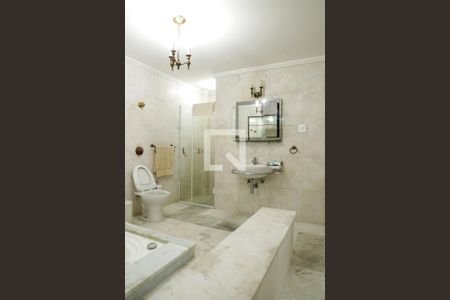 Apartamento à venda com 310m², 3 quartos e 1 vagaBanheiro da Suíte