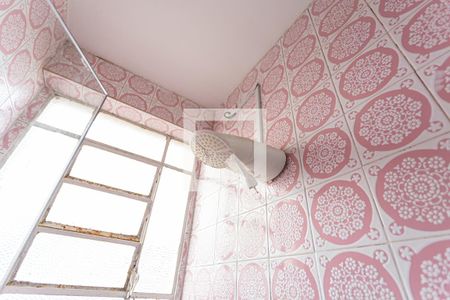 Apartamento à venda com 96m², 3 quartos e 1 vaga Apartamento à venda com 96m², 3 quartos e 1 vagaChuveiro do Banheiro Social