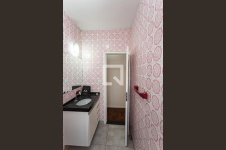 Apartamento à venda com 96m², 3 quartos e 1 vaga Apartamento à venda com 96m², 3 quartos e 1 vagaBanheiro Social