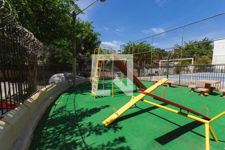 Apartamento à venda com 73m², 2 quartos e sem vagaParquinho