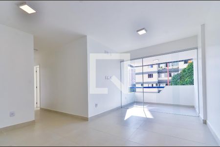 Apartamento para alugar com 76m², 3 quartos e 1 vaga Apartamento para alugar com 76m², 3 quartos e 1 vagaSala