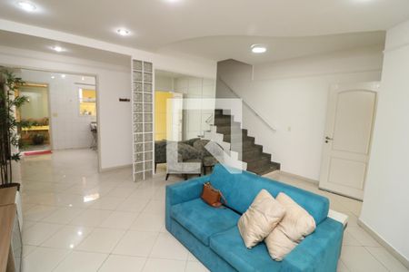 Sala de casa à venda com 3 quartos, 105m² em Vila Santa Clara, São Paulo
