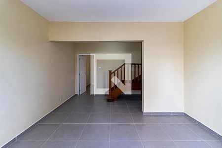 Sala de casa à venda com 3 quartos, 130m² em Indianópolis, São Paulo