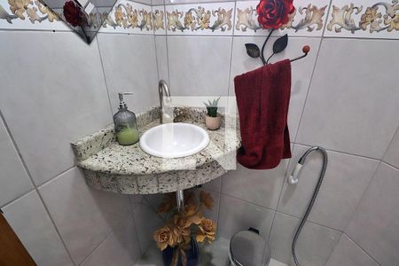 Lavabo de casa para alugar com 3 quartos, 142m² em Parque Erasmo Assunção, Santo André