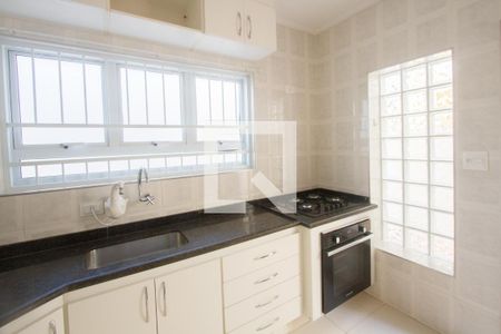 Casa à venda com 125m², 3 quartos e 2 vagasCozinha