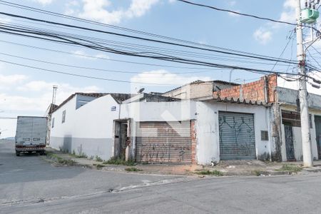 Casa para alugar com 250m², 2 quartos e 1 vagaFachada