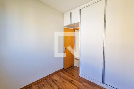 Quarto 1 de apartamento para alugar com 2 quartos, 69m² em Heliópolis, Belo Horizonte