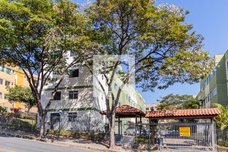 Apartamento para alugar com 69m², 2 quartos e 1 vagaFachada