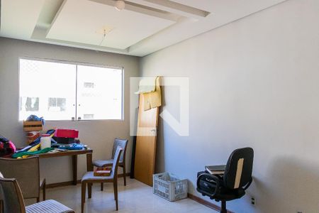 Sala de apartamento para alugar com 2 quartos, 69m² em Heliópolis, Belo Horizonte
