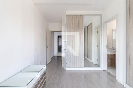 Quarto 2 Suite de apartamento para alugar com 2 quartos, 80m² em Bacacheri, Curitiba