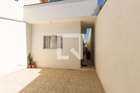 Casa à venda com 120m², 3 quartos e 2 vagasFachada