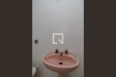 Apartamento para alugar com 72m², 2 quartos e sem vaga Apartamento para alugar com 72m², 2 quartos e sem vagaBanheiro