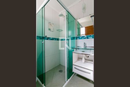 Banheiro de apartamento para alugar com 2 quartos, 56m² em Vila Amélia, São Paulo