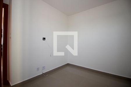 Quarto 2 de apartamento para alugar com 2 quartos, 42m² em Samambaia Norte (samambaia), Brasília