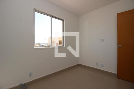Quarto 1 de apartamento para alugar com 2 quartos, 42m² em Samambaia Norte (samambaia), Brasília