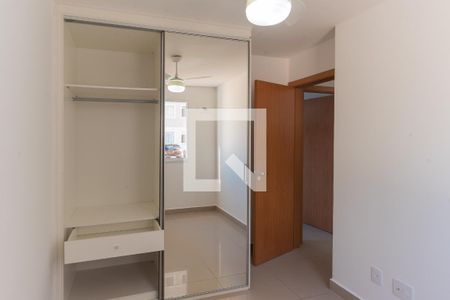 Apartamento à venda com 43m², 2 quartos e 1 vagaQuarto 2