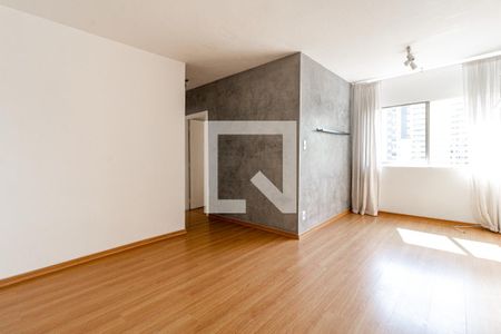 Sala de apartamento para alugar com 2 quartos, 67m² em Vila Olímpia, São Paulo