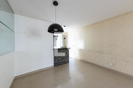 Sala de apartamento para alugar com 3 quartos, 69m² em Vila Ivone, São Paulo