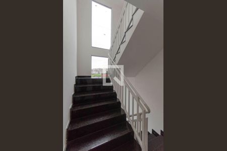 Apartamento para alugar com 50m², 2 quartos e 2 vagas Apartamento para alugar com 50m², 2 quartos e 2 vagasÁrea Comum - Escada