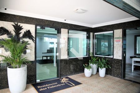 Apartamento para alugar com 70m², 2 quartos e 1 vaga Entrada