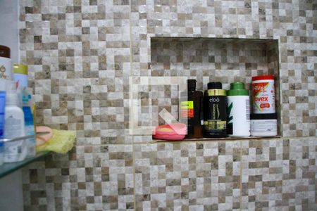 Casa de condomínio à venda com 45m², 2 quartos e 1 vaga Casa de condomínio à venda com 45m², 2 quartos e 1 vagaBanheiro