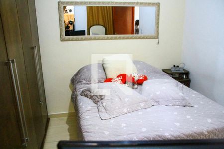 Casa de condomínio à venda com 45m², 2 quartos e 1 vaga Casa de condomínio à venda com 45m², 2 quartos e 1 vagaQuarto 1